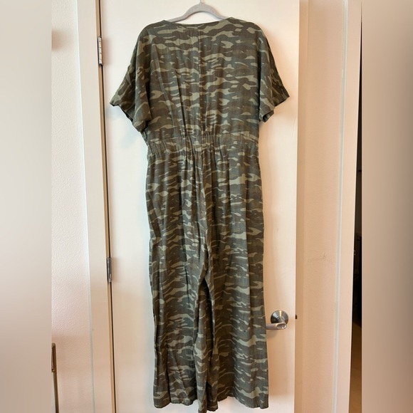 Caslon Linen Camo Jumpsuit - Picture 7 of 8